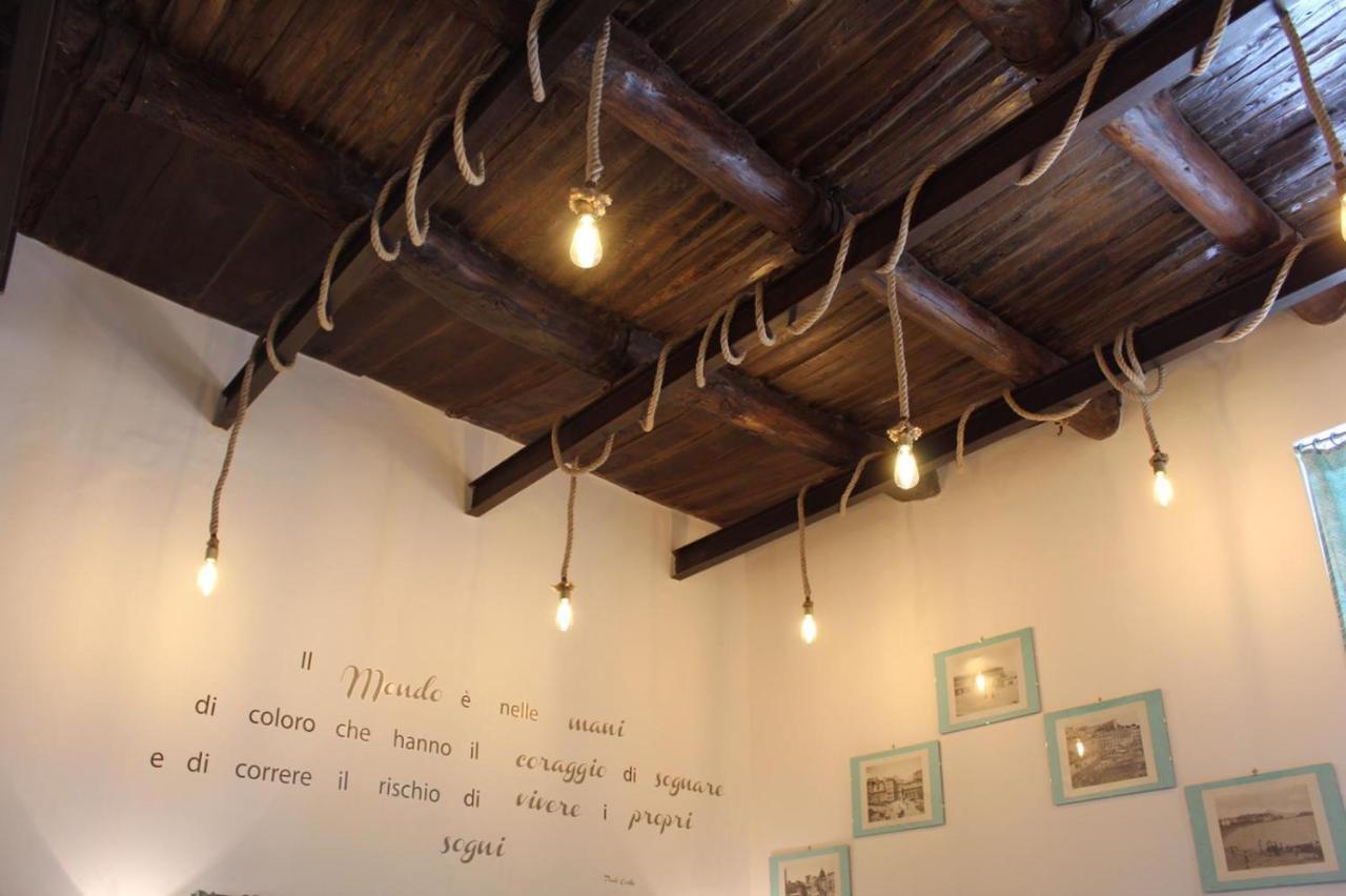 Dimora Via Col Vento Apartment เนเปิลส์ ภายนอก รูปภาพ
